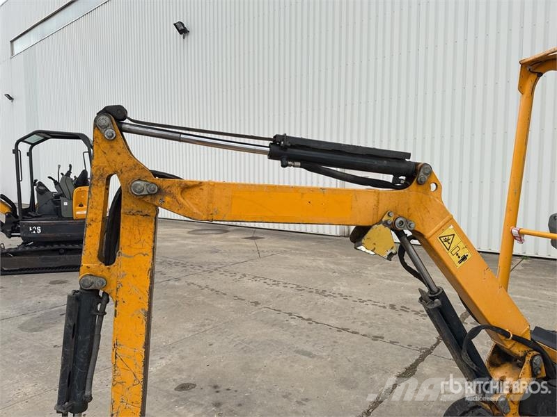 Yanmar SV18 小型挖土機/掘鑿機<7t(小型挖掘機)