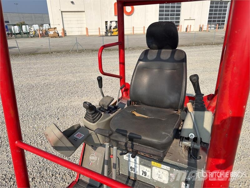 Yanmar SV18 Miniescavatori