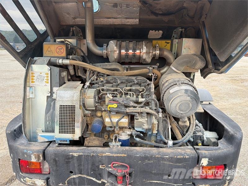 Yanmar V80 Chargeuse Sur Pneus Wheel Loader Kolesové nakladače