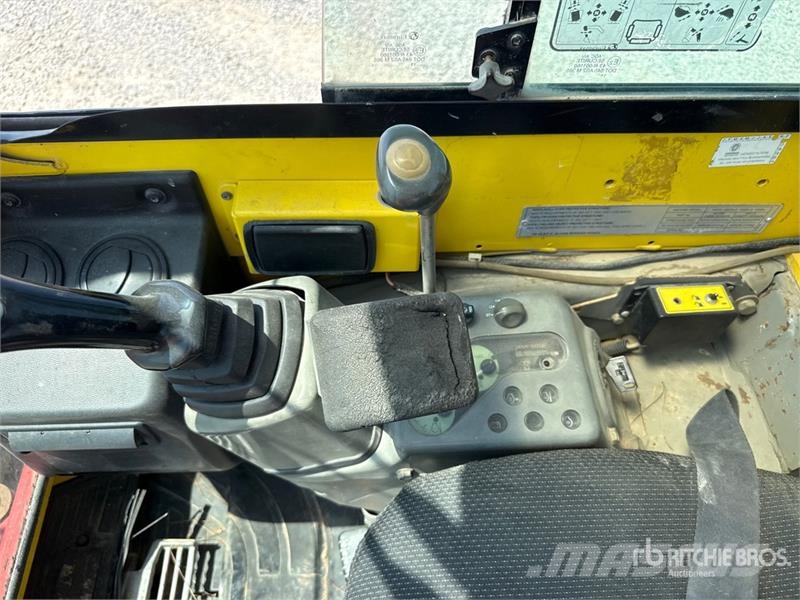 Yanmar ViO20-4 Mini Excavator (Inoperable) 小型挖掘机