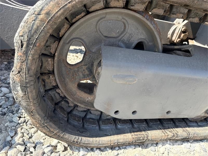 Yanmar ViO33UCR Mini Excavator حفارات صغيرة أقل من 7 طن (حفارات صغيرة)
