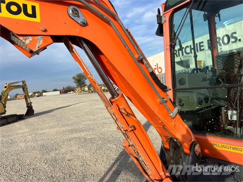 Yanmar ViO33UCR Mini Excavator Mini rýpadlá < 7t