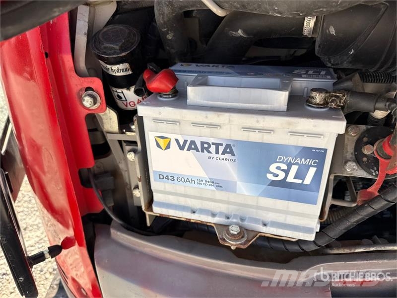 Yanmar ViO33UCR Mini Excavator حفارات صغيرة أقل من 7 طن (حفارات صغيرة)