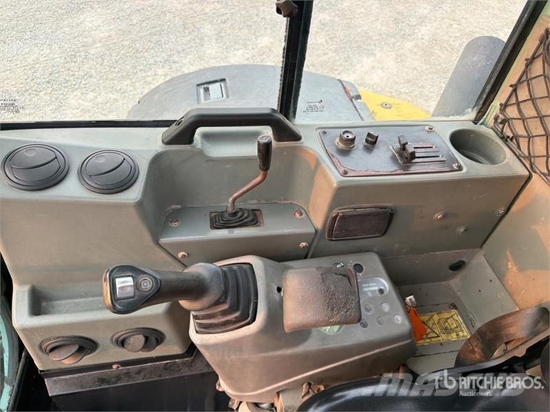 Yanmar VIO50-U Mini Excavator (Inoperable) Mini ekskavatörler, 7 tona dek