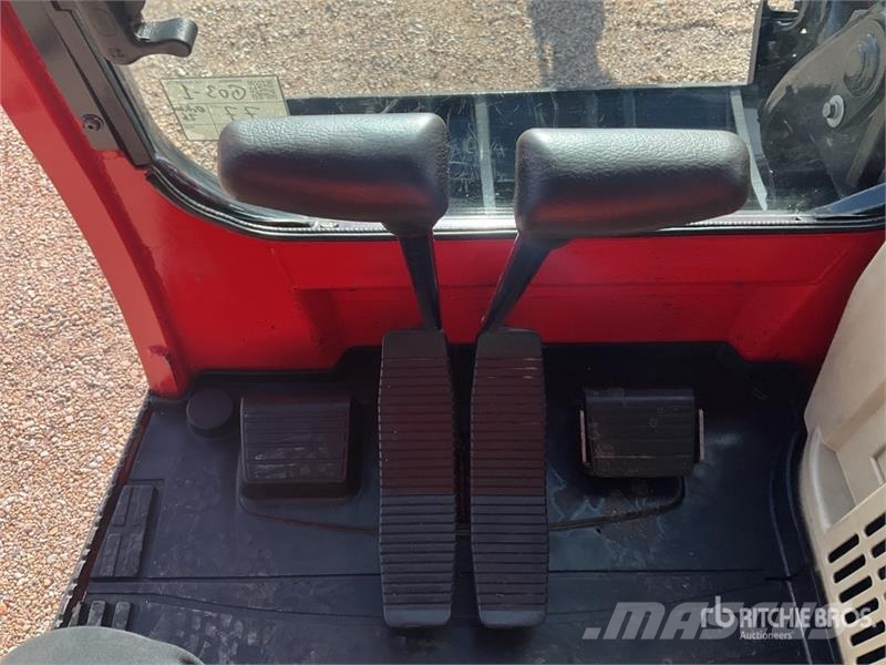 Yanmar VIO801A Tracked Excavator Bagri goseničarji