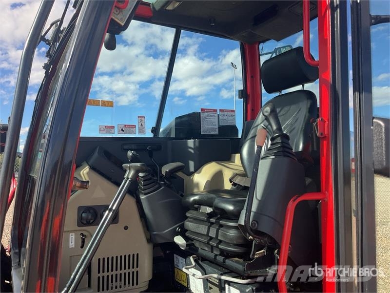 Yanmar VIO801A Tracked Excavator Bagri goseničarji