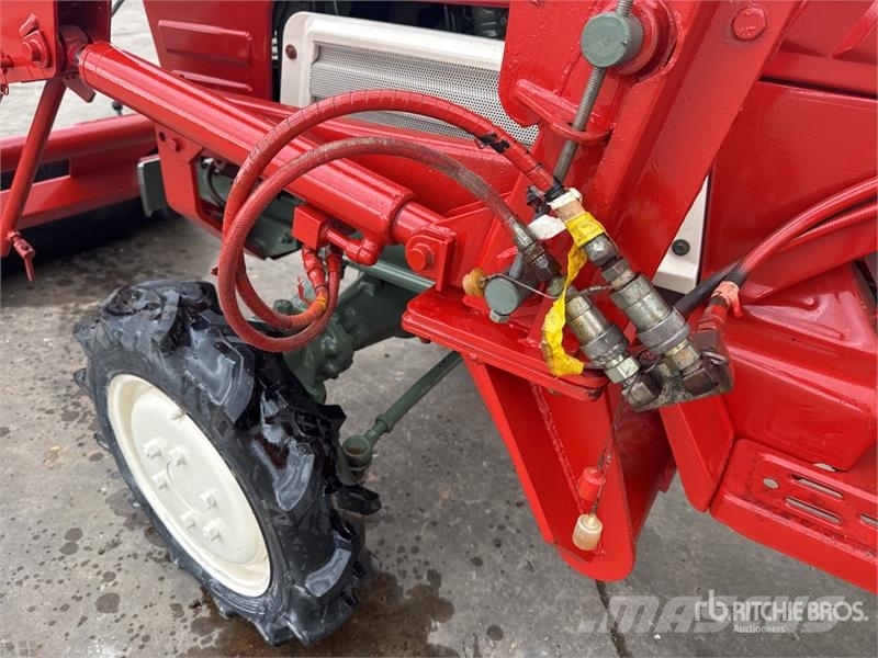 Yanmar YM1820D 4WD Tracteur Utilitaire Utility Tractor Kompakte traktorer