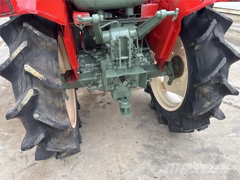 Yanmar YM1820D 4WD Tracteur Utilitaire Utility Tractor Kompakte traktorer