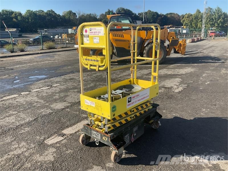 Youngman X3X Electric Scissor Lift (Inoperable) رافعات مقصية الشكل