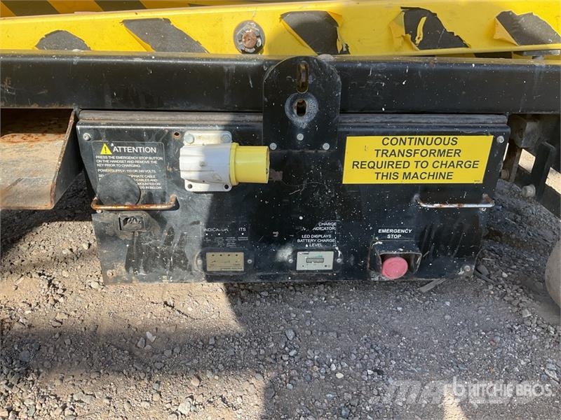Youngman X3X Scissor Lift (Inoperable) Šķerveida pacēlāji