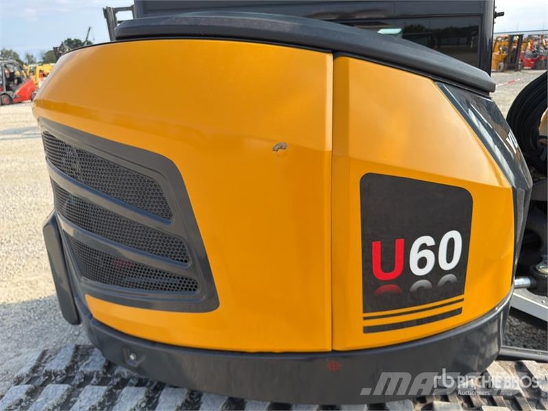 Yuchai U60 Mini Excavator (Unused) حفارات صغيرة أقل من 7 طن (حفارات صغيرة)
