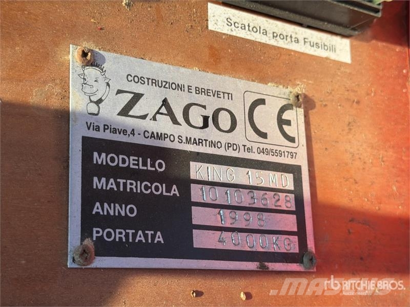 Zago KING 15 MD 4000 kg Feed Mixer Кормораздатчики