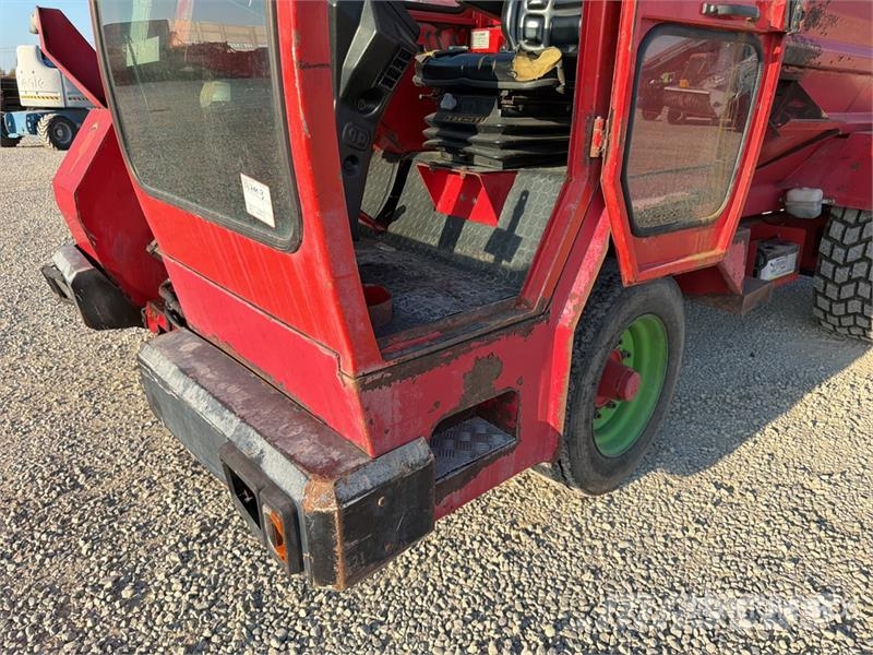 Zago KING 15 MD 4000 kg Feed Mixer Кормораздатчики