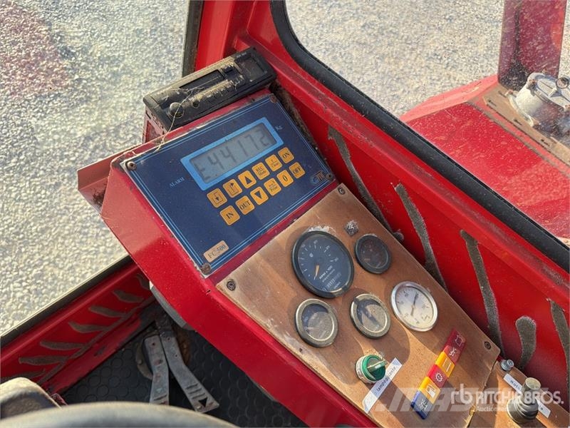 Zago KING 15 MD 4000 kg Feed Mixer Кормораздатчики