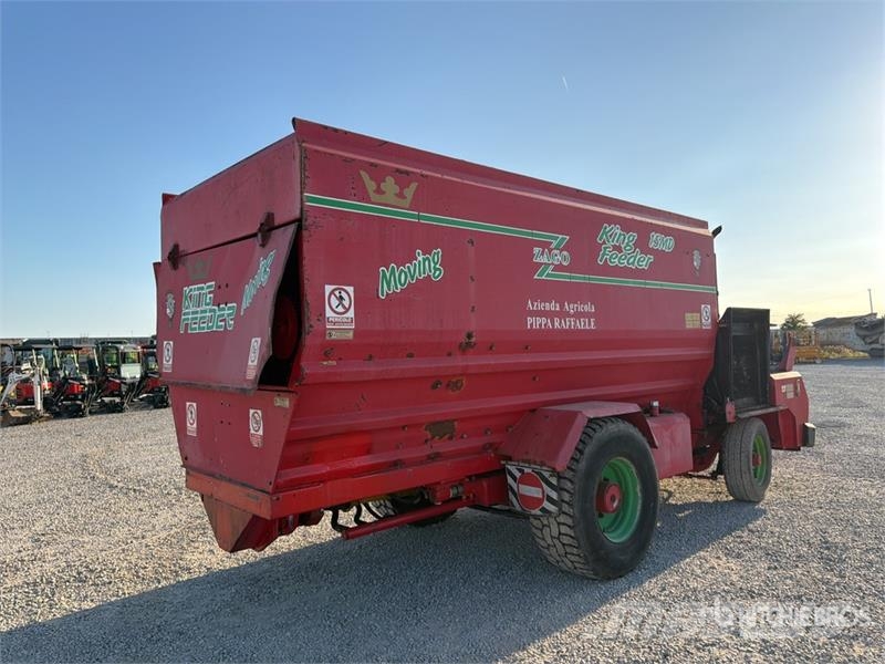 Zago KING 15 MD 4000 kg Feed Mixer Кормораздатчики
