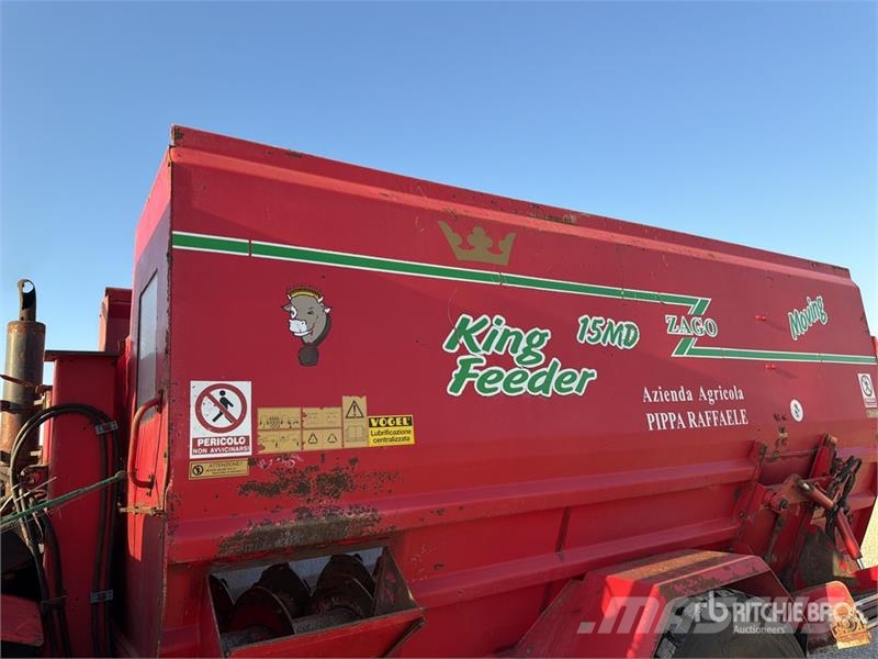 Zago KING 15 MD 4000 kg Feed Mixer Кормораздатчики