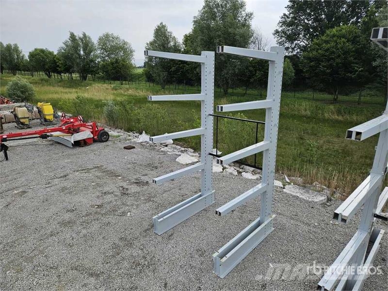 Zinc Heavy-Duty Pallet Scaffolding With Blue Beams Costruzioni - Altro