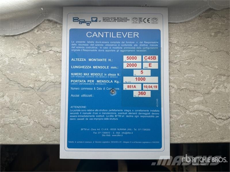 Zinc Heavy-Duty Pallet Scaffolding With Blue Beams Costruzioni - Altro