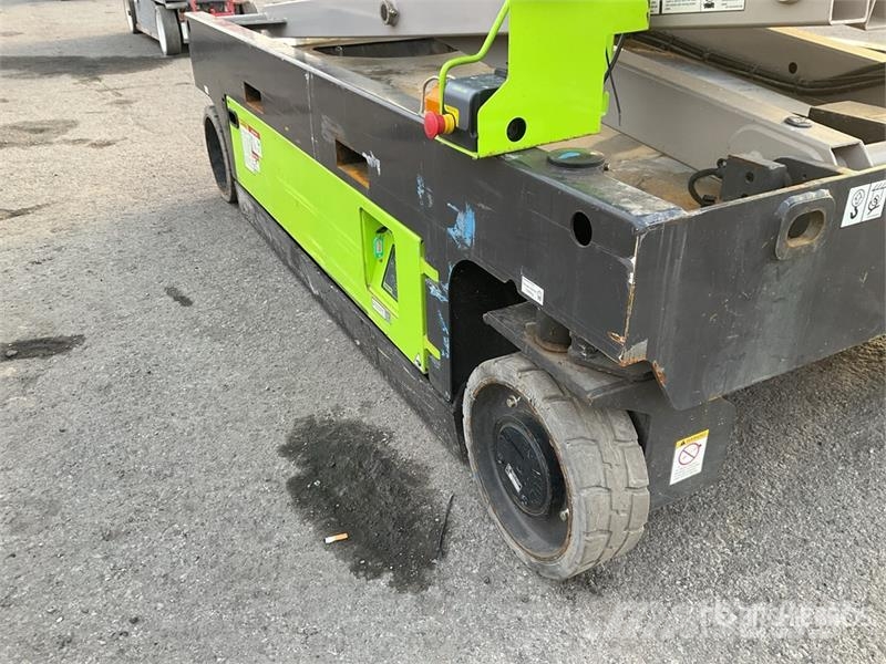 Zoomlion ZS1414-0022 Electric 15.7M Scissor Lift Saxliftar