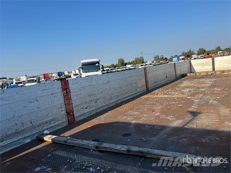 Zorzi 37S136EBA Tri/A Flatbed Trailer Бордови