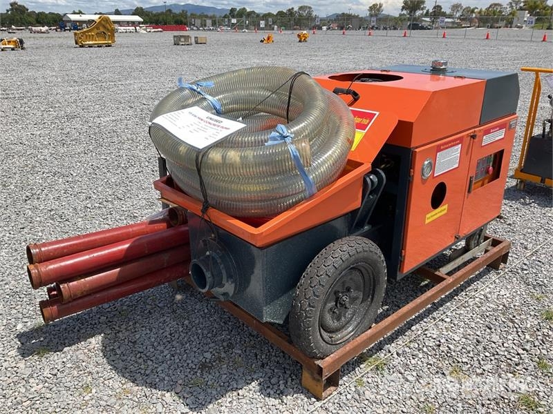  15 MCP Bomba de Concreto (Sin Usar) / Concrete Pum مضخات خرسانة