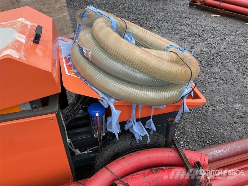 15 MCP Bomba de Concreto (Sin Usar) / Concrete Pum Betooni pumpautod