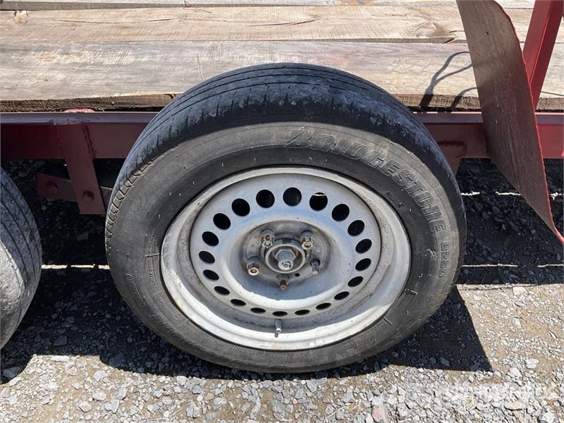 16 ft T/A Remolque / Equipment Trailer Rimorchio per il trasporto di veicoli