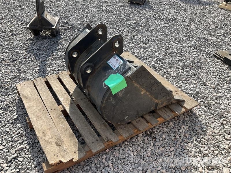  29 in Digging Cucharon / Excavator Bucket - Fits M Cucharones