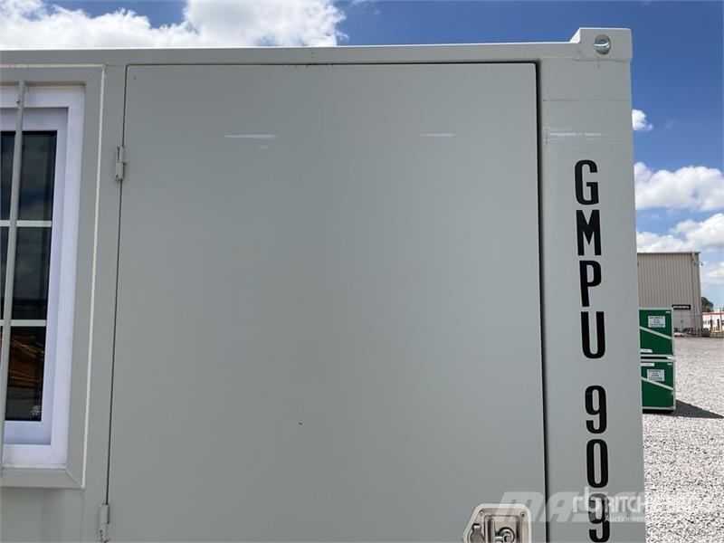 8 ft Storage Container 儲存用貨櫃