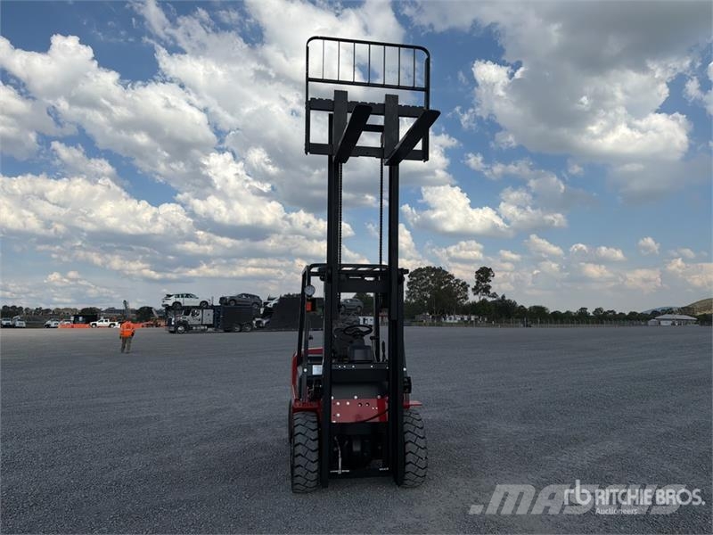  Accodr FD35W 7700 lb Pneumatic Tire Montacargas (S شاحنات ذات رافعات شوكية - أخرى
