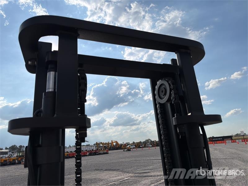 Accodr FD35W 7700 lb Pneumatic Tire Montacargas (S Targoncák-Egyéb