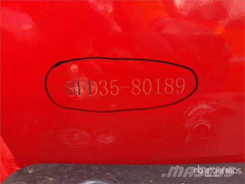  Accodr FD35W 7700 lb Pneumatic Tire Montacargas (S Autokrāvēji - citi