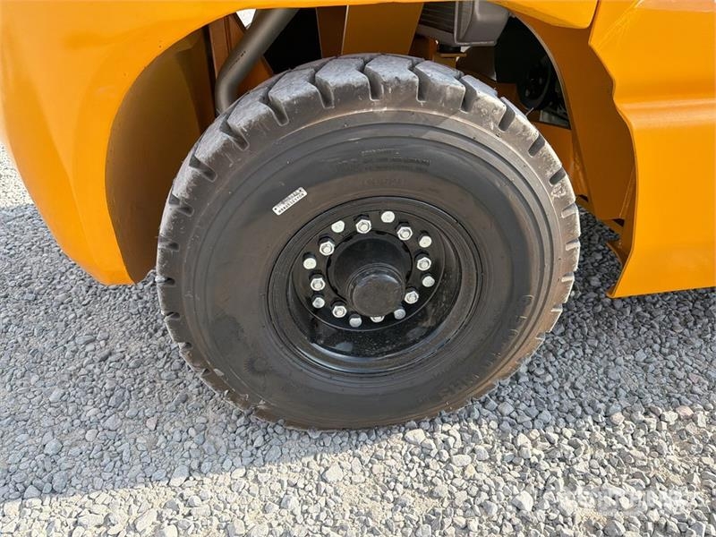 Accodr FD35W 7700 lb Pneumatic Tire Montacargas (S Targoncák-Egyéb