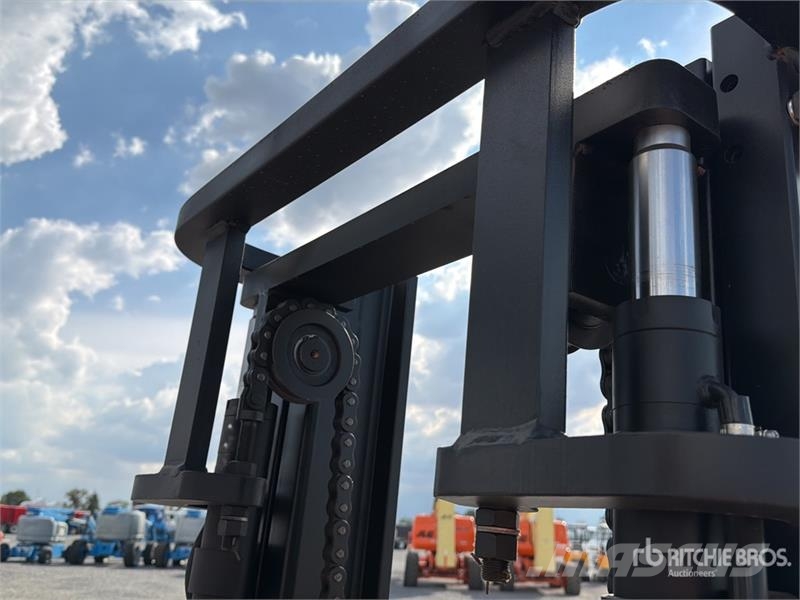  Accodr FD35W 7700 lb Pneumatic Tire Montacargas (S Autokrāvēji - citi