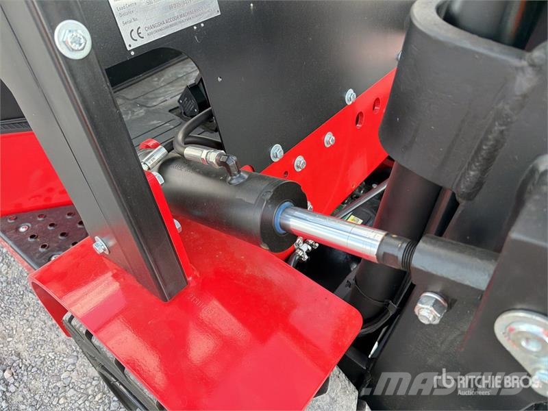  Accodr FD35W 7700 lb Pneumatic Tire Montacargas (S شاحنات ذات رافعات شوكية - أخرى