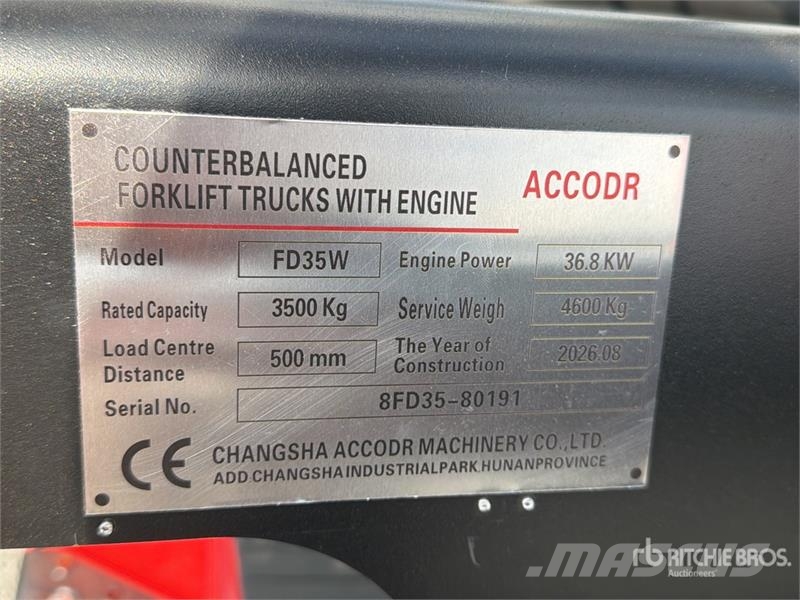  Accodr FD35W 7700 lb Pneumatic Tire Montacargas (S شاحنات ذات رافعات شوكية - أخرى