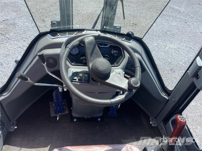 Accodr FT-38H 8300 lb 4x4 Montacargas Todo Terreno Навантажувачі підвищеної прохідності