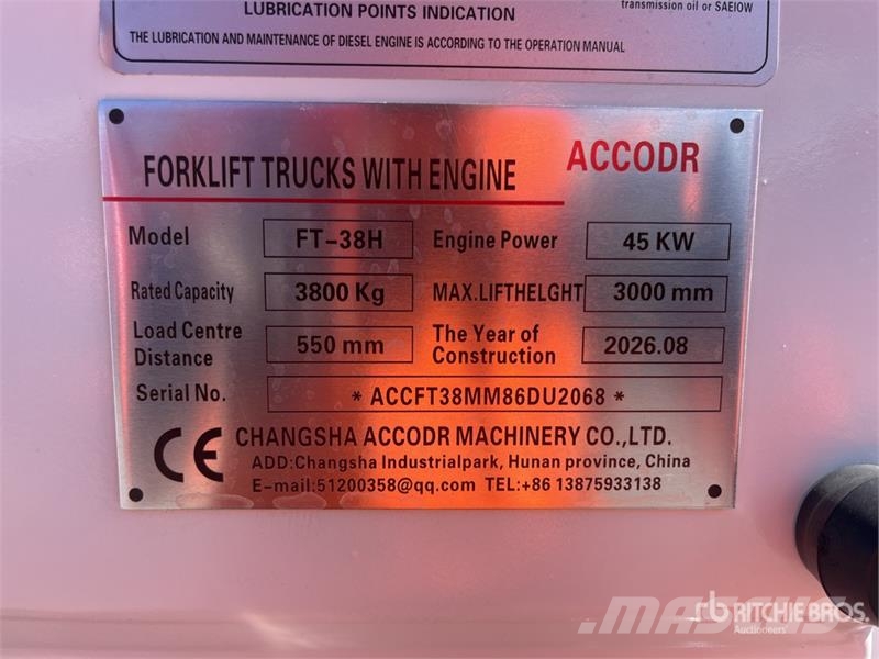 Accodr FT-38H 8300 lb 4x4 Montacargas Todo Terreno Навантажувачі підвищеної прохідності