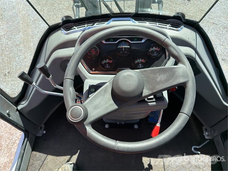 Accodr FT-38H 8300 lb 4x4 Montacargas Todo Terreno Навантажувачі підвищеної прохідності