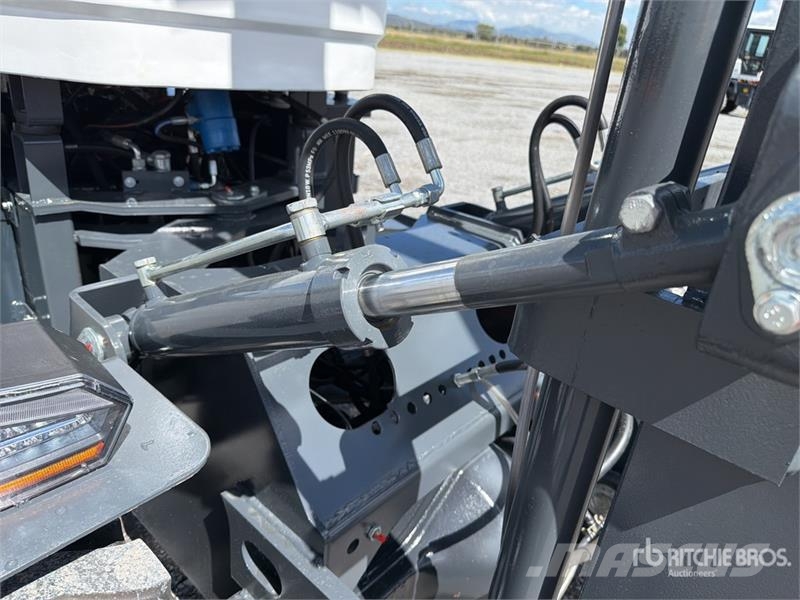 Accodr FT-38H 8300 lb 4x4 Montacargas Todo Terreno Навантажувачі підвищеної прохідності