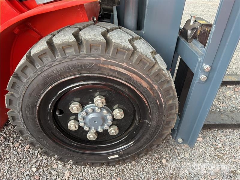  Aipha CPCD35 7700 lb Pneumatic Tire Montacargas (S Другие складские механизмы