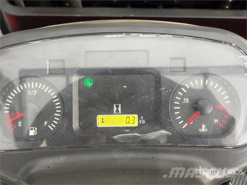 Aipha CPCD35 7700 lb Pneumatic Tire Montacargas (S Montacargas - otros