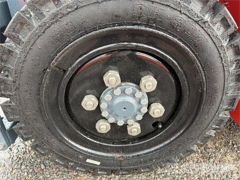  Aipha CPCD35 7700 lb Pneumatic Tire Montacargas (S شاحنات ذات رافعات شوكية - أخرى