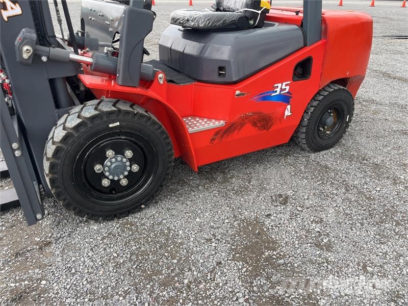 Aipha CPCD35 7700 lb Pneumatic Tire Montacargas (S Другие складские механизмы