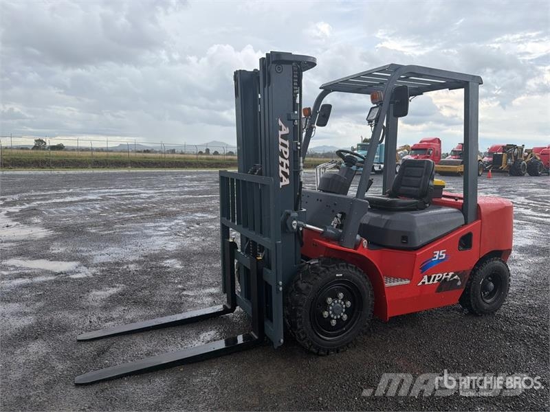  Aipha CPCD35 7700 lb Pneumatic Tire Montacargas (S شاحنات ذات رافعات شوكية - أخرى