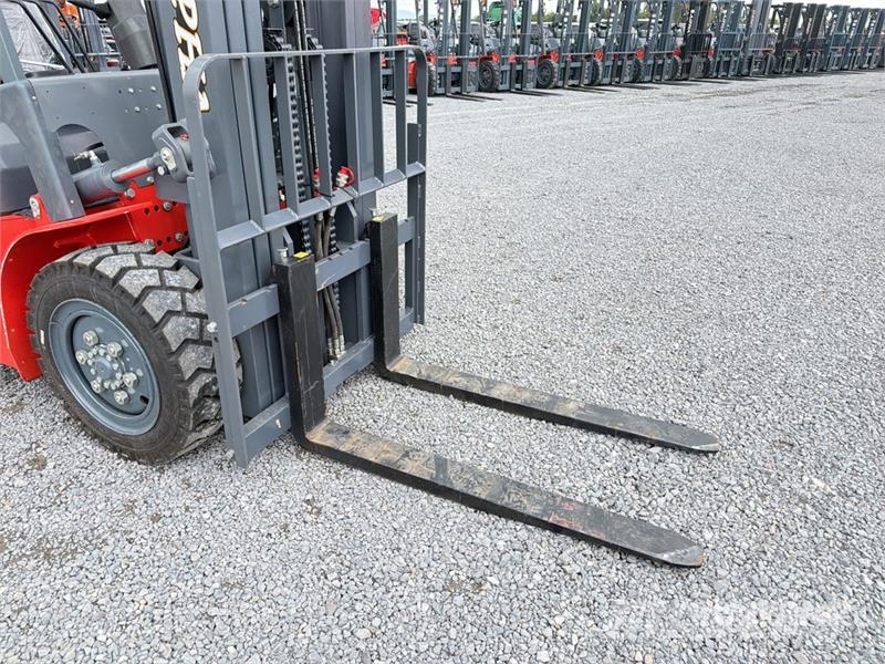 Aipha CPCD35 7700 lb Pneumatic Tire Montacargas (S Другие складские механизмы