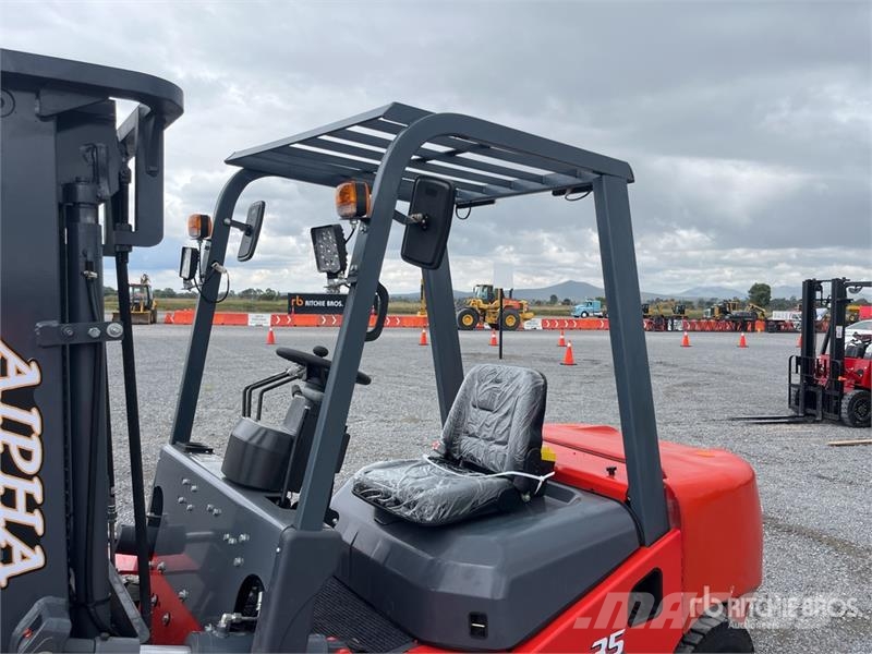 Aipha CPCD35 7700 lb Pneumatic Tire Montacargas (S Другие складские механизмы