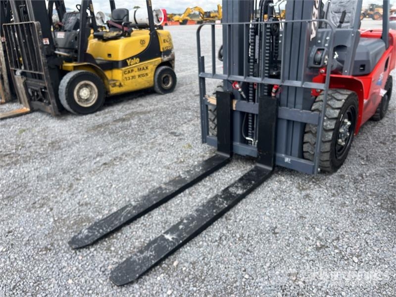 Aipha CPCD35 7700 lb Pneumatic Tire Montacargas (S Другие складские механизмы