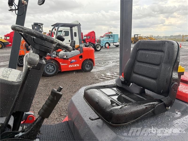  Aipha CPCD35 7700 lb Pneumatic Tire Montacargas (S شاحنات ذات رافعات شوكية - أخرى