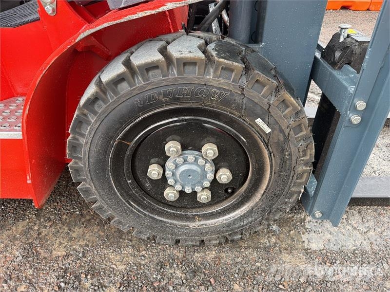  Aipha CPCD35 7700 lb Pneumatic Tire Montacargas (S شاحنات ذات رافعات شوكية - أخرى